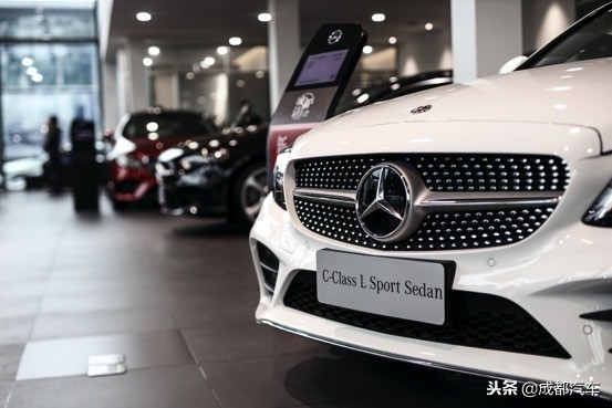 做服务，温度就要刚刚好访梅赛德斯-奔驰四川华星锦业总经理淡刚