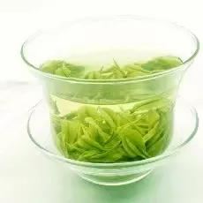 品一杯龙井赏一方景色,品一壶淡香茗茶