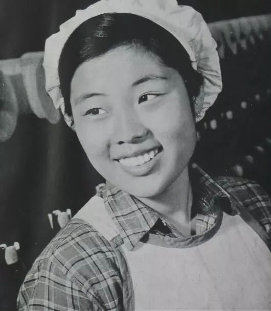 天津卫津路老照片,1998年天津卫津路街景