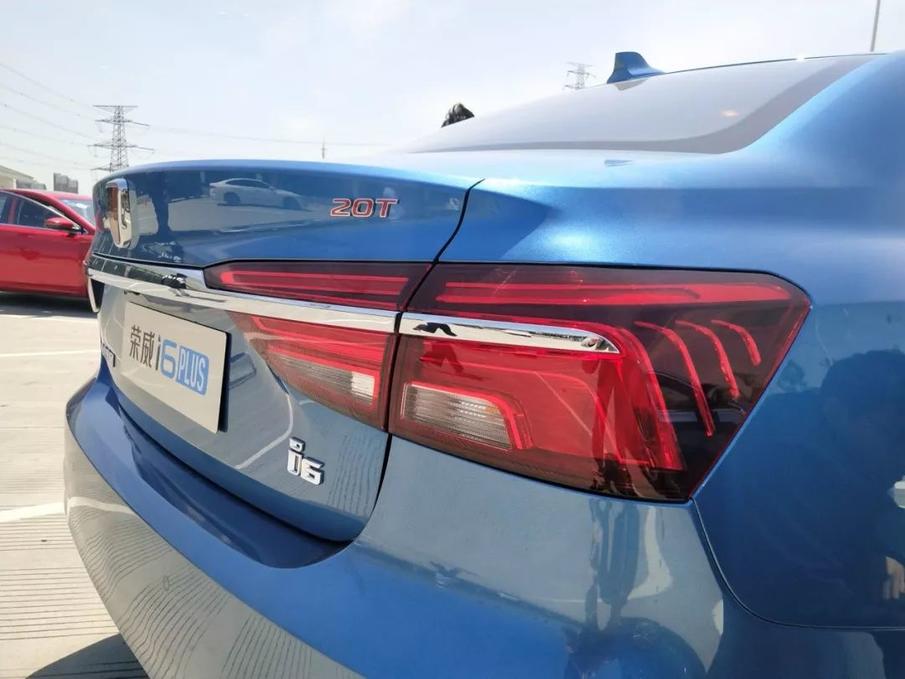 操控有惊喜试荣威i6plus,荣威i6这辆车怎么样