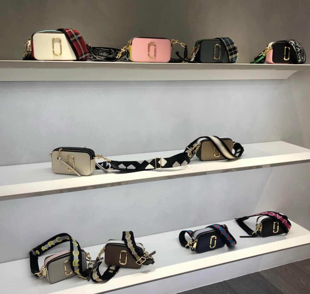 千元女包轻奢品牌,十大入门级轻奢女包经典款