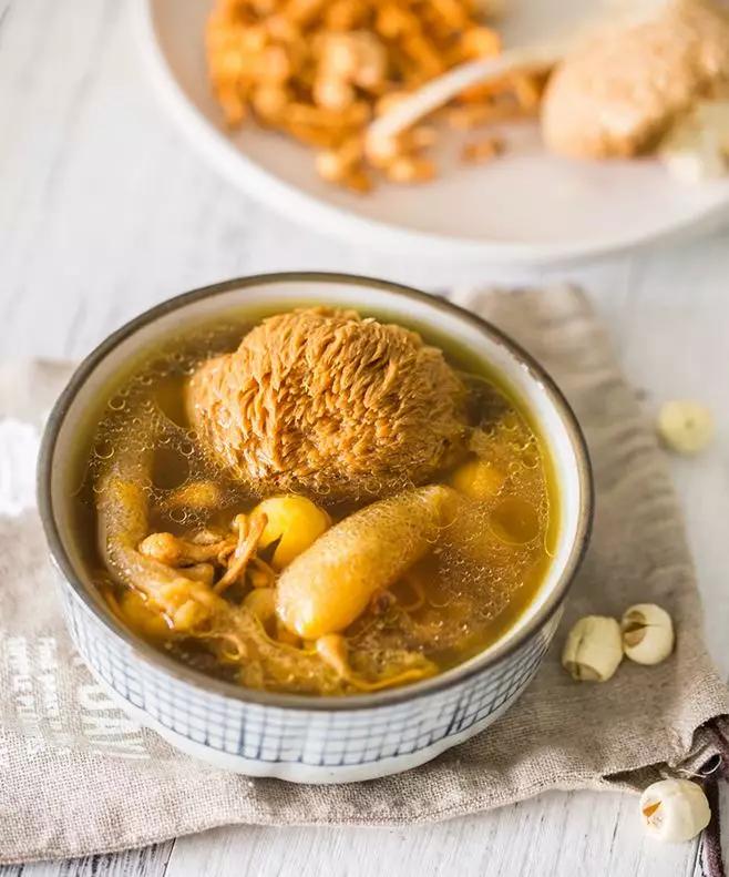 菌中皇后竹荪菇,菌中皇后