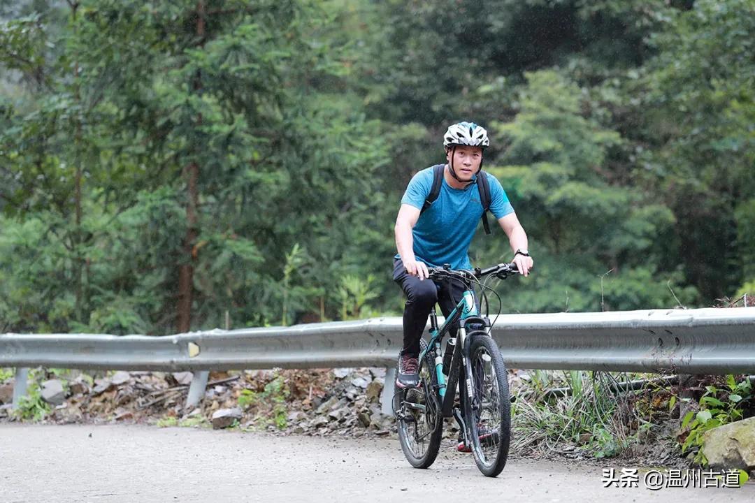 年近五旬，温州这位校长“扛着车玩骑行”！他的旅程有点牛