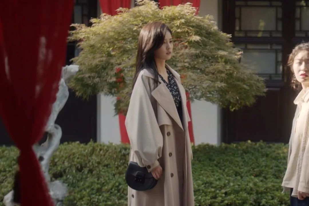 白鹿热剧《一生一世》：时宜的穿戴暗含哪些隐藏线索？