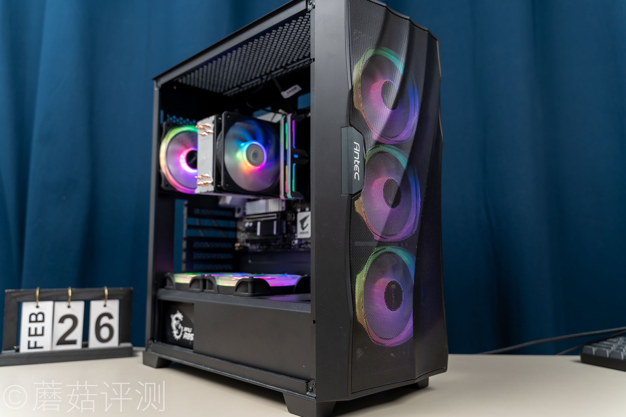 青春回忆系列：期望LPL夺冠，朋友装了台5700G主机玩lol