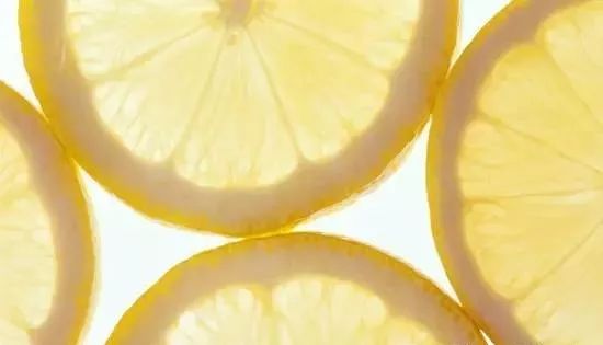 减肥小知识这些水果你中招了么,减肥吃什么水果好八种水果最减脂