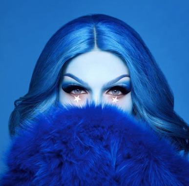 不混格莱美，LadyGaga在线PKRihanna，谁家彩妆最好用？