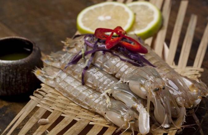 皮皮虾壳上有拉链,皮皮虾的拉链在哪