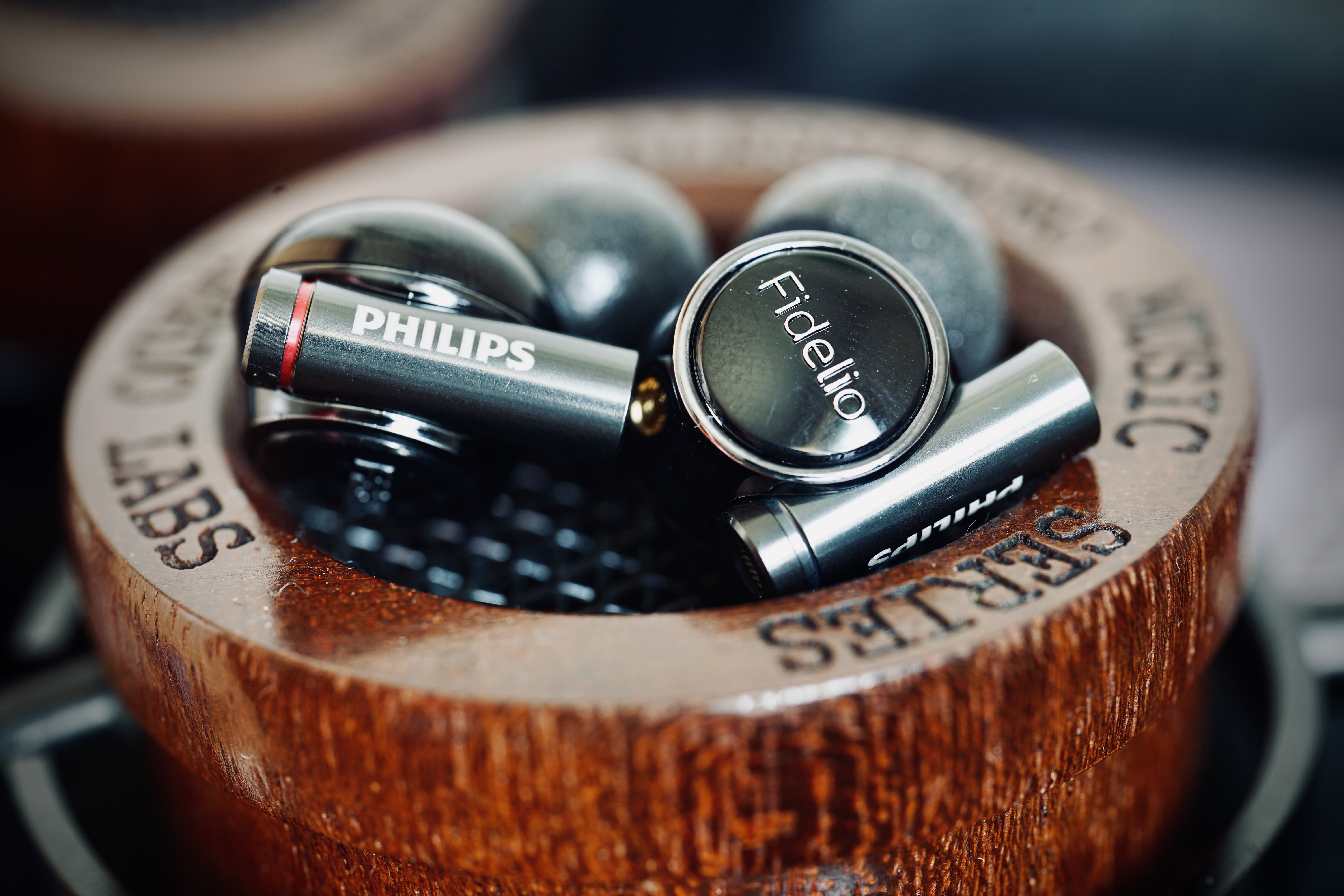 飞利浦耳机fideliol3评测,飞利浦s3系列哪个好