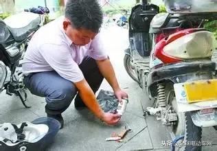 电动车减震异响最简单的解决方法,电动车异响的常见原因及解决办法