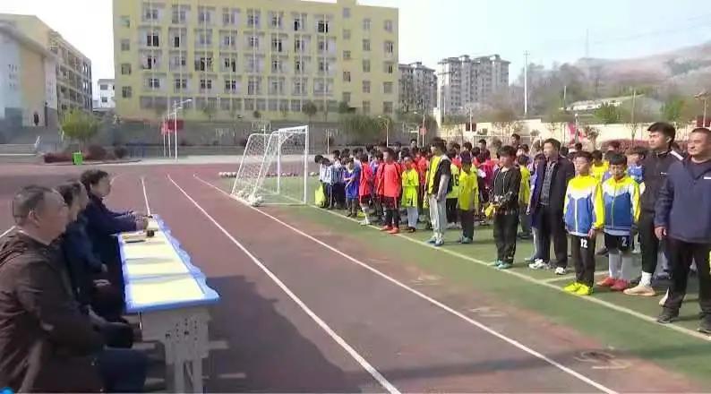 足球转动梦想,足球的梦想在心中飞翔