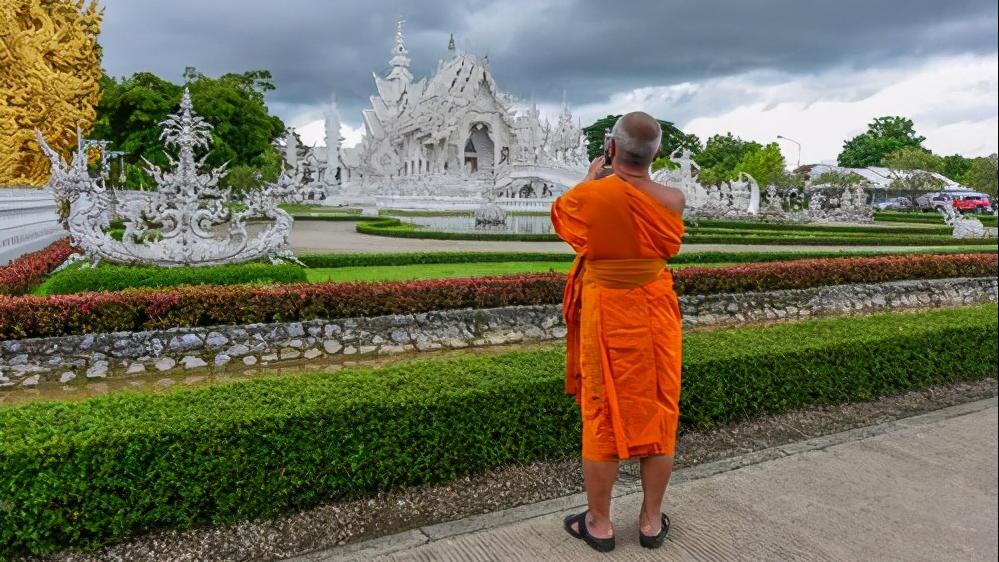 假货都卖给了贪便宜的人,卖假货一个亿