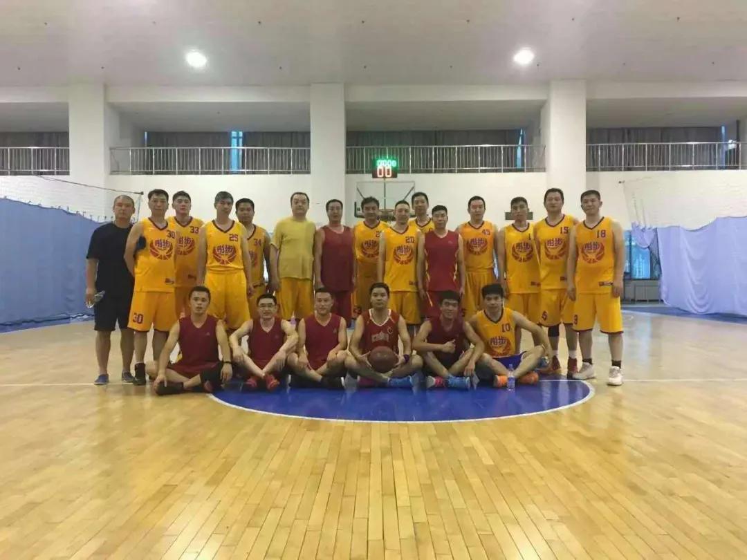 石家庄“全民篮球”之新动力代表队