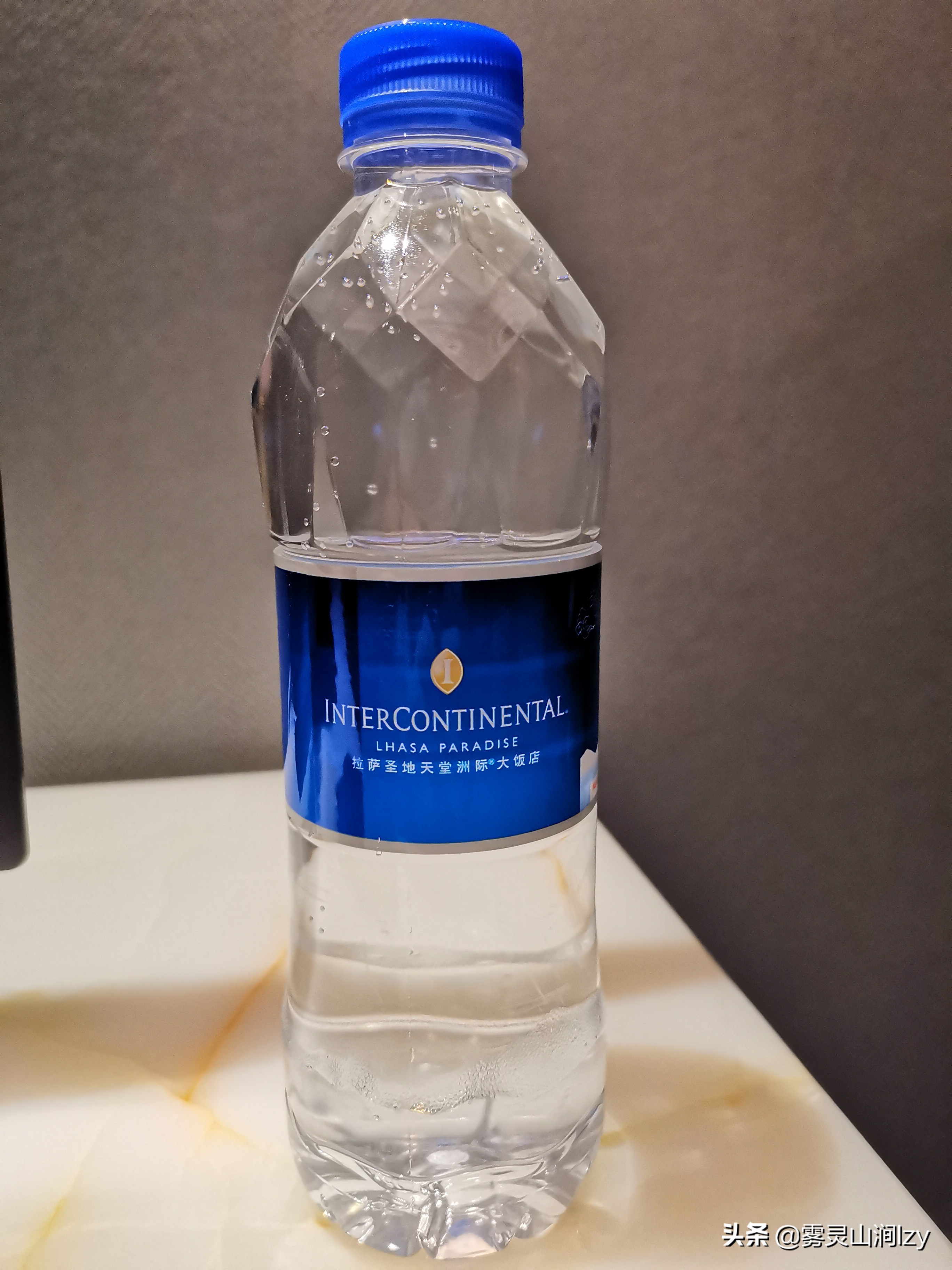 蓝天白云下的雪域高原布达拉宫,蓝天之下日光之城简介