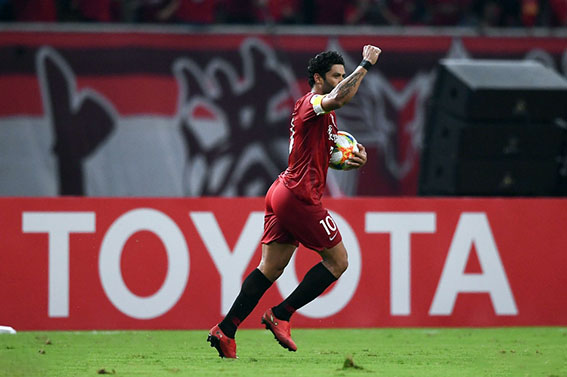 上港2:1逆转鲁能,上港队亚冠最新消息