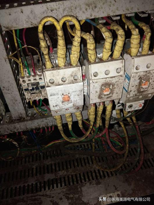 配电柜智能除湿装置故障怎么消除,电气柜除湿的解决方法