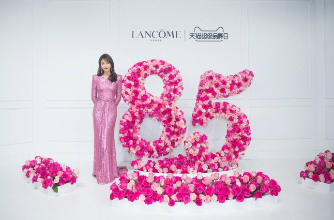 40岁刘涛大秀马甲线,胖20斤的刘涛美出新高度