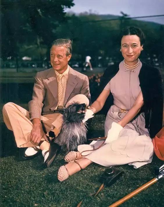 英国历史上最禁断的爱恋：国王退位，只为与她成婚