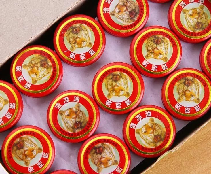 中国传统红双喜痰盂,50年前流行的痰盂