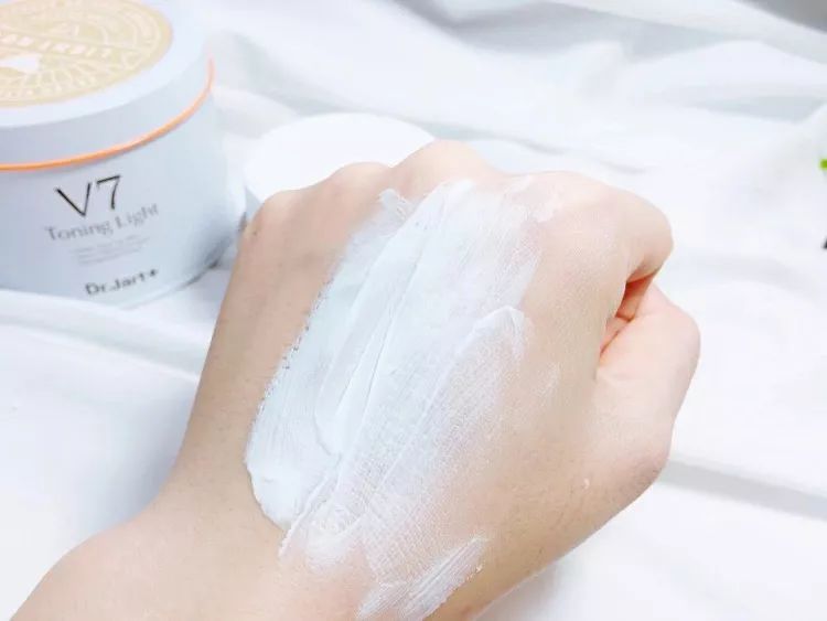 美白效果超好的素颜霜,最保湿美白的素颜霜