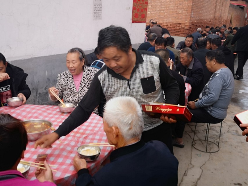 10元红旗渠烟怎么样,10元红旗渠香烟图片