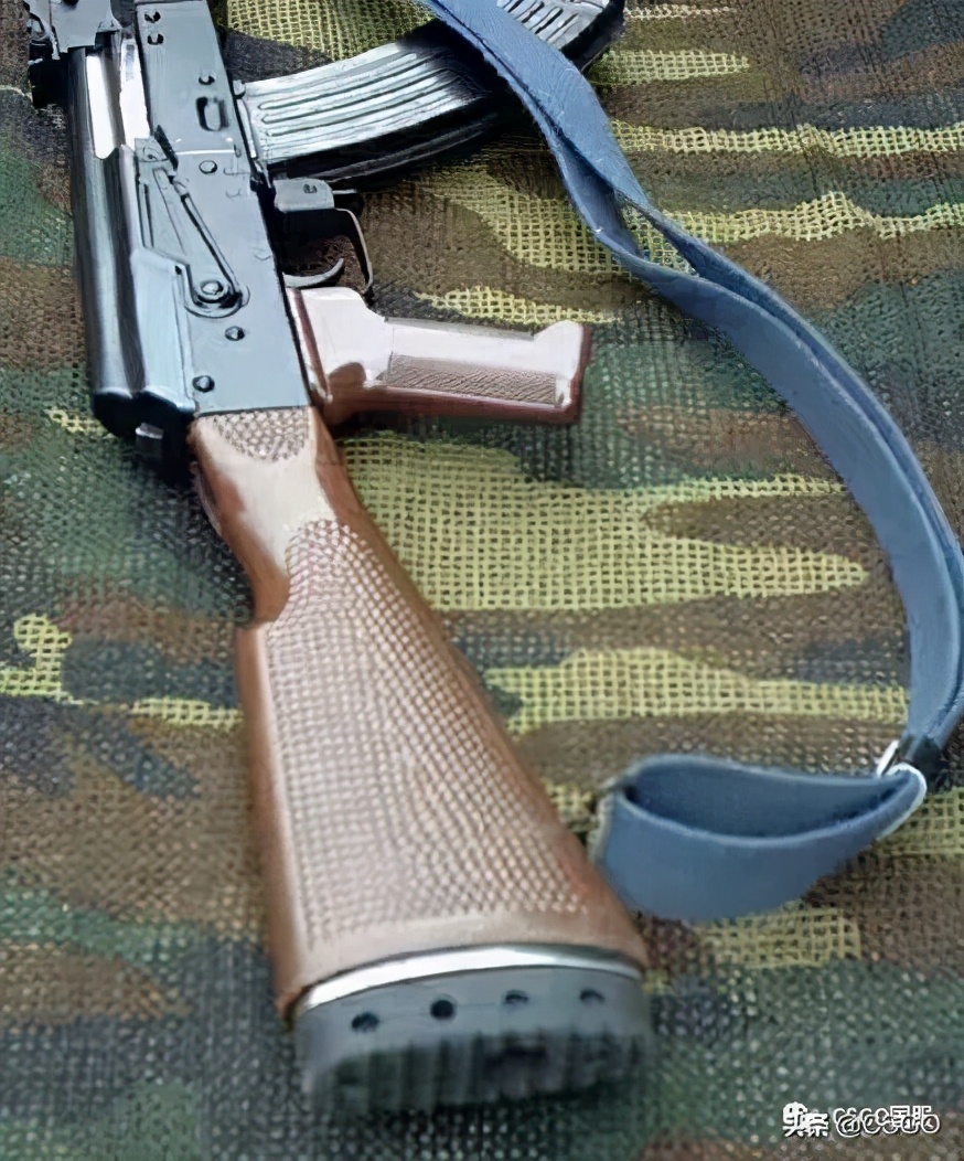 csgo跟1.6相同的地图有哪些,csgo和真实射击有什么不同