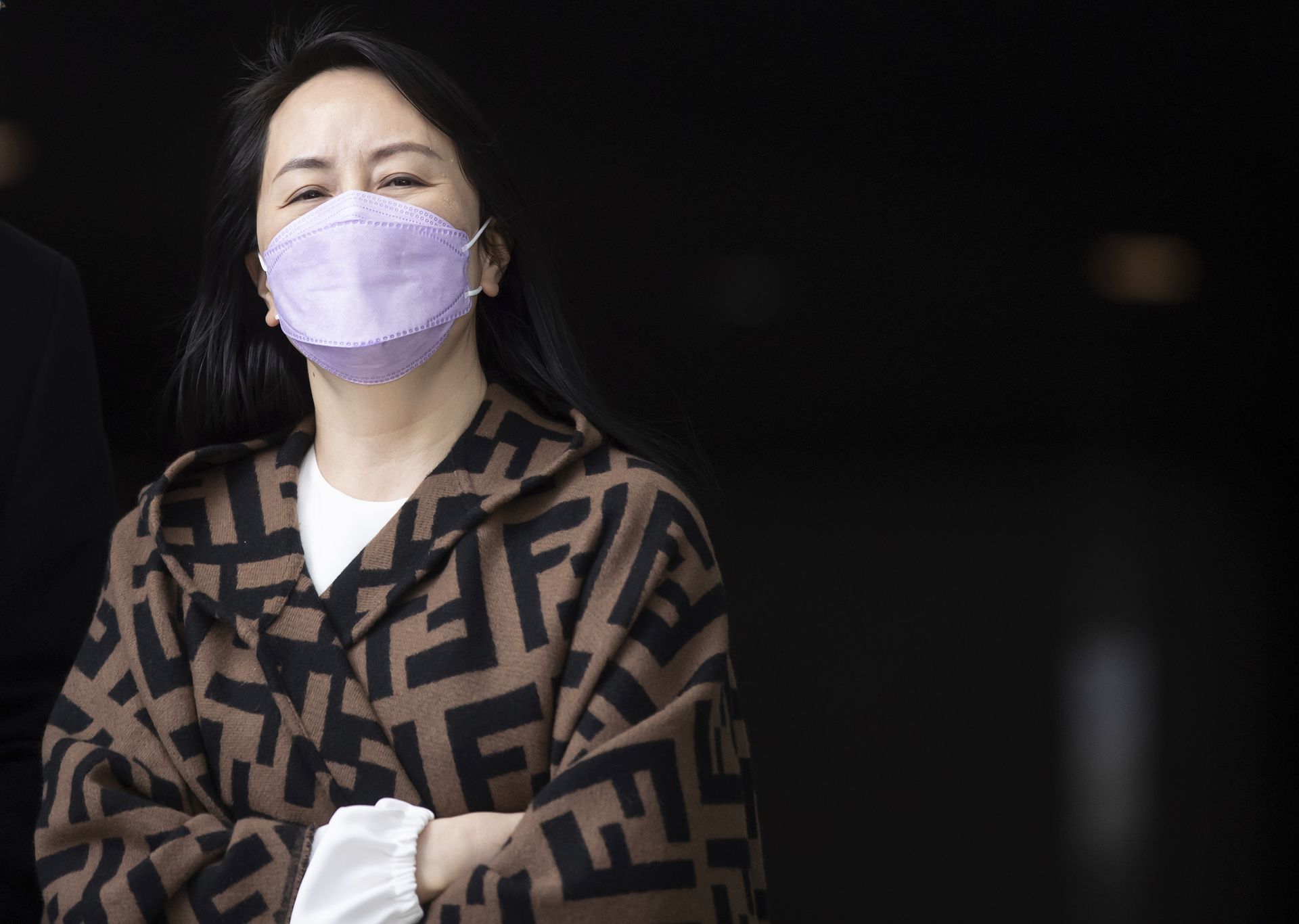 孟晚舟穿衣搭配图,孟晚舟穿搭造型