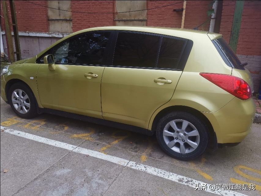 一万多的日产骐达两厢,中山一万多日产骐达