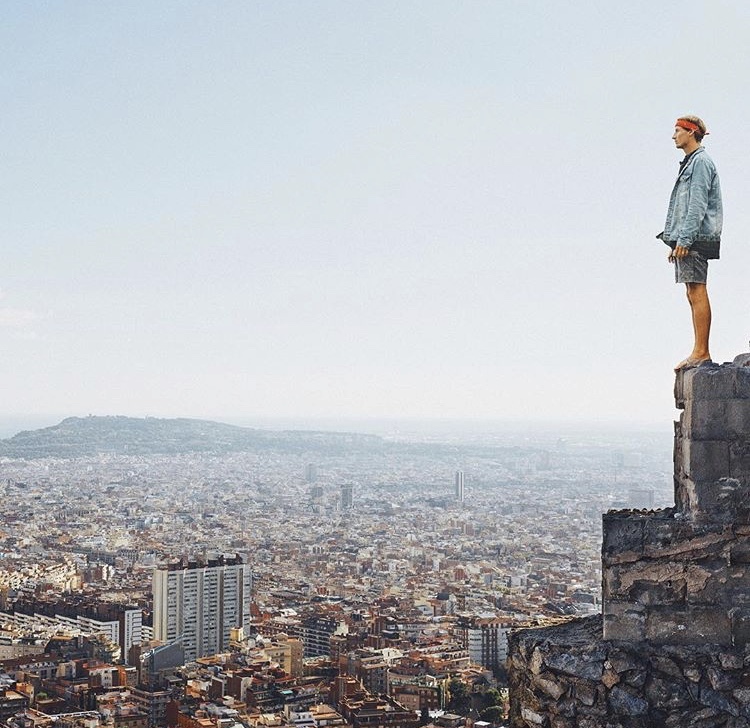 一张照片卖6500万美金,一张照片卖九千美元