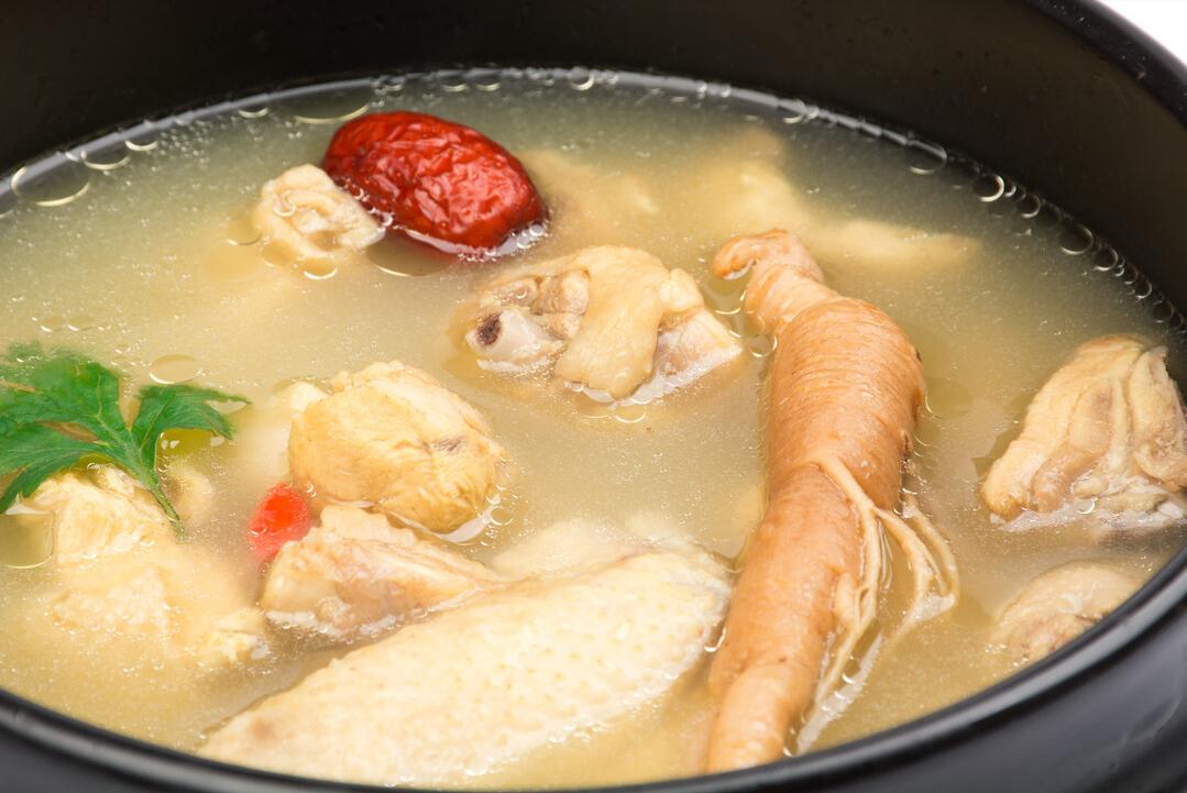 鸽子和鸡煮什么汤好喝,一鸽胜九鸡炖法