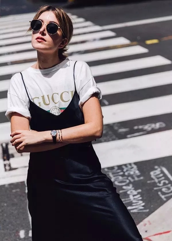 洋气上档次吊带裙时尚减龄显瘦,吊带裙女装连衣裙显瘦又减龄