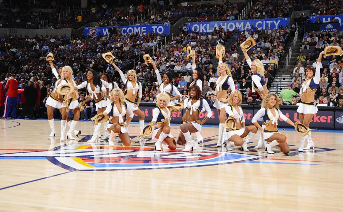 nba啦啦队与篮球队员交往,nba啦啦队和球员恋爱