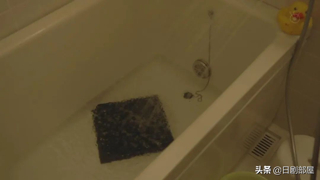 醒来发现妻子换了个人，又一部反婚反育日剧？