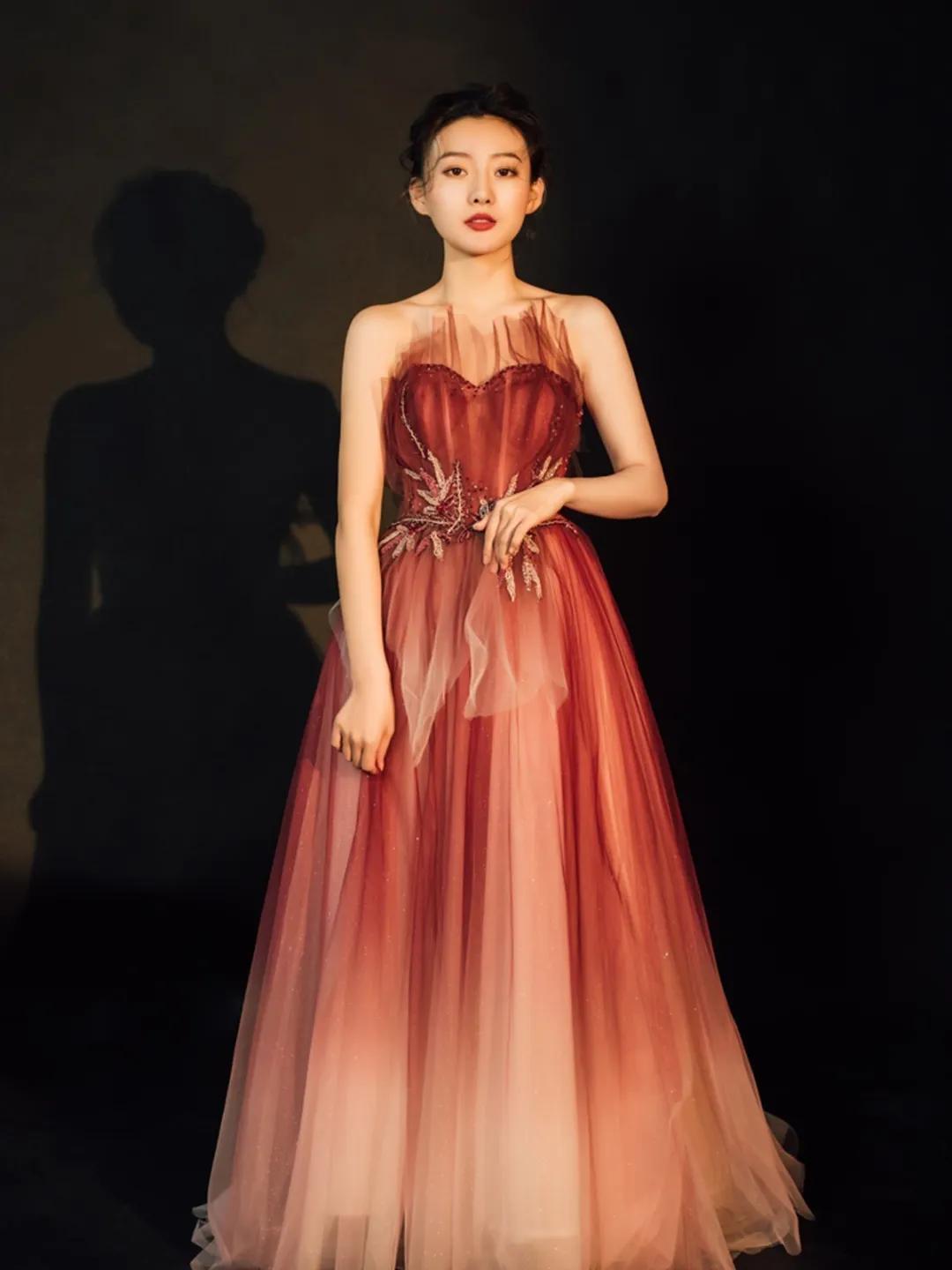 高个子新娘敬酒高档礼服秋季新款,适合小个子的敬酒礼服高级酒红色