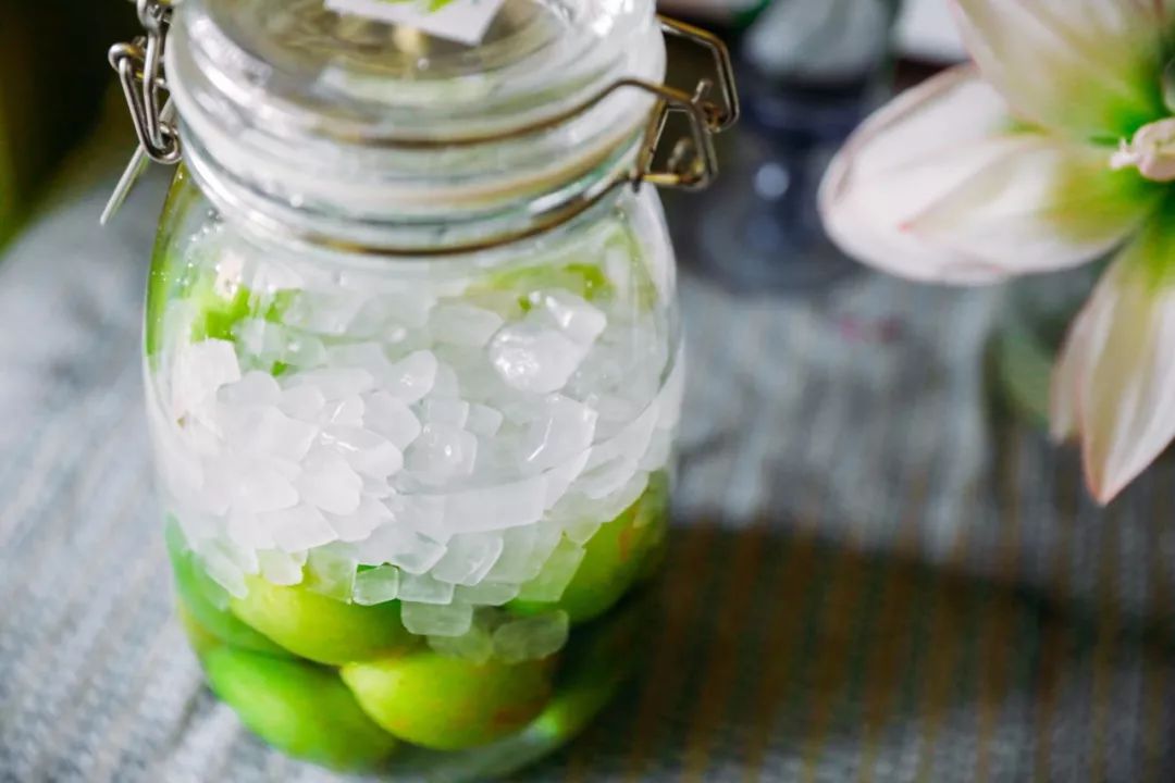 青梅的做法酸甜视频,爽脆青梅的做法