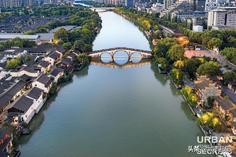 江南100，杭州99