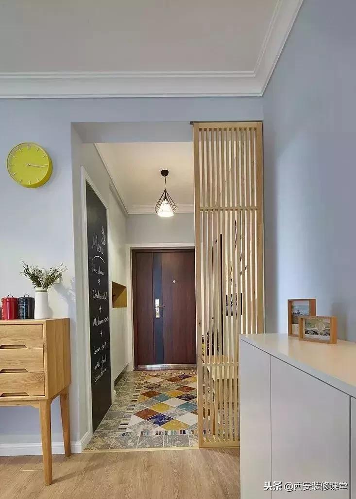 进门餐厅屏风隔断效果图轻奢,进门正对卫生间屏风隔断效果图