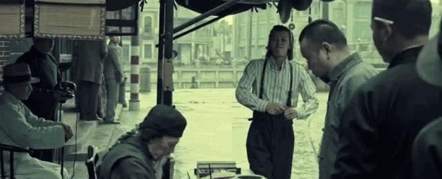 八佰恶之花,八佰之歌