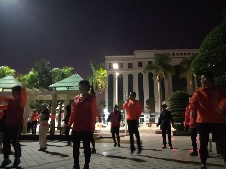 魅力深马，微马同行！六约微马助力深圳国际马拉松