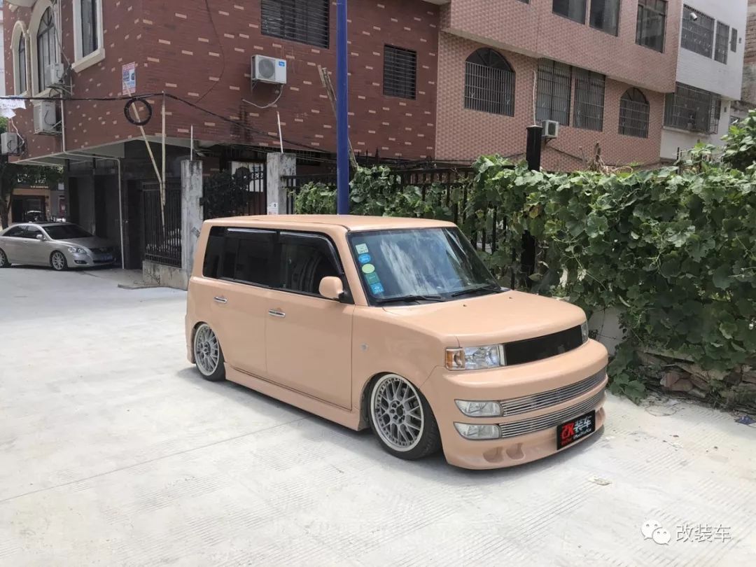 小姐姐丰田霸道改装,小姐姐酷熊改装
