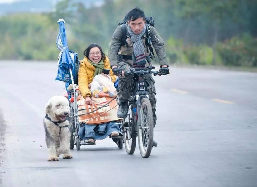 小伙身揣200带绝症女友旅游,揣着200块带着绝症女友旅行