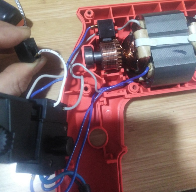 手电钻内部构造,手电钻的各组成部分图片