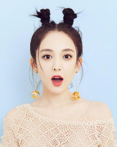 什么发型好看又洋气丸子头,今年流行的发型丸子头