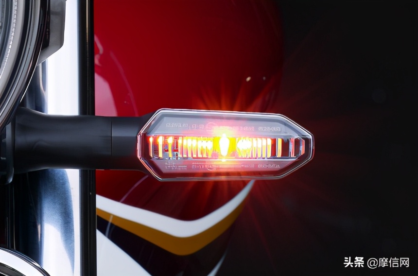 鏈敯澶嶅彜cb1300鍏ㄦ柊浠锋牸,鏈敯琛楄溅cb1300