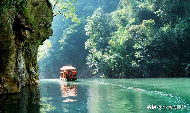 长江游轮和长江轮渡有什么区别,长江游轮和国际游轮哪个划算