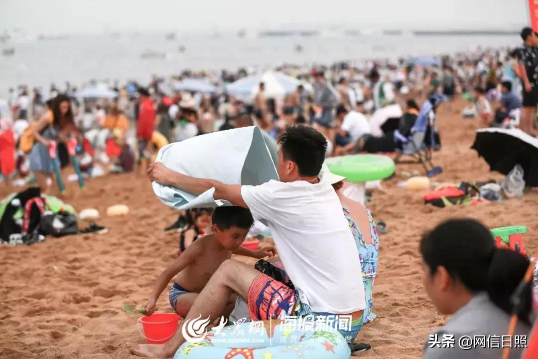 全是东北人的海边,日照海边下饺子