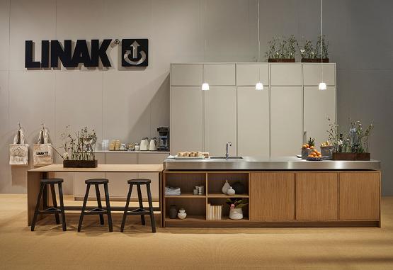 家具新中式餐桌,家具新时尚风