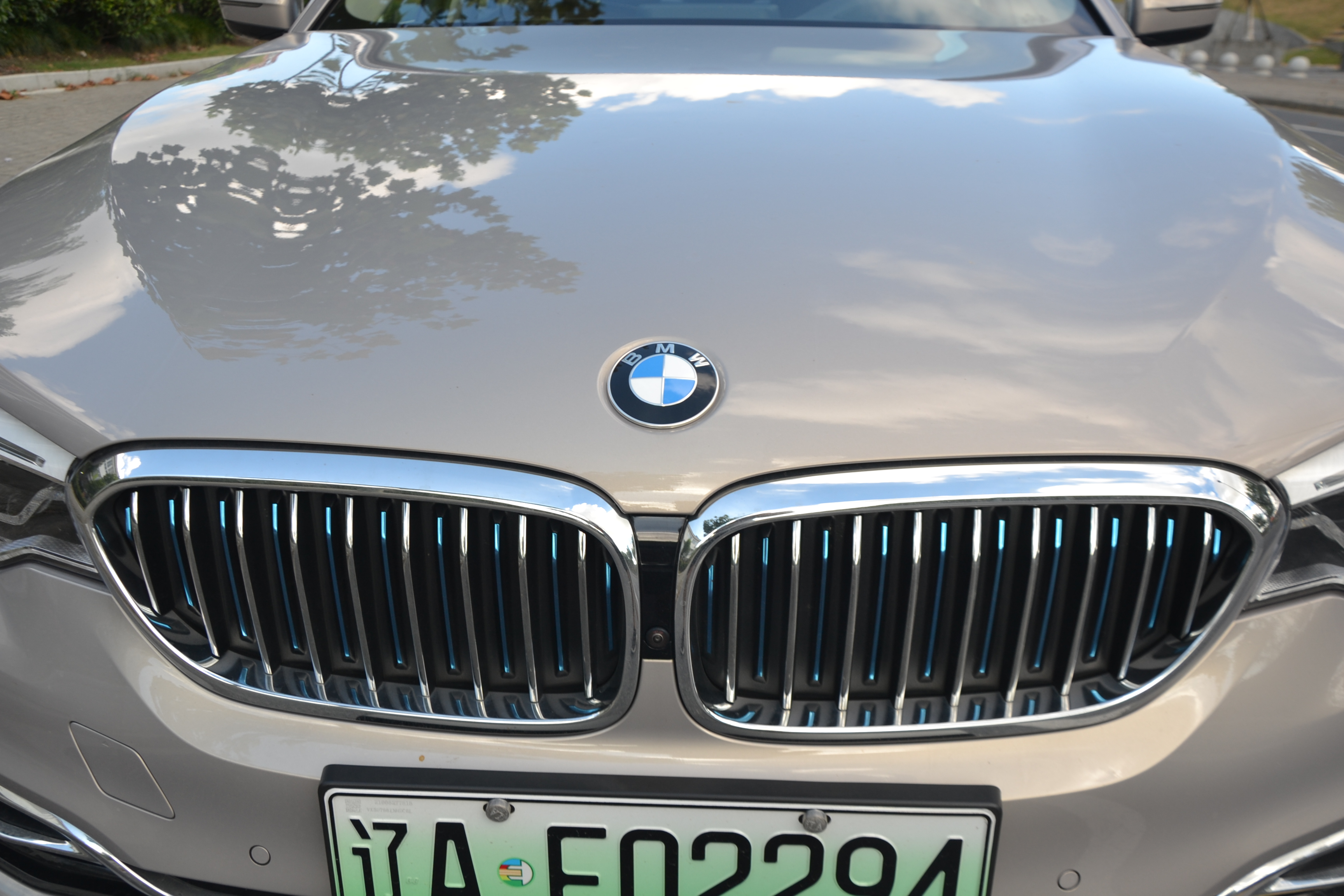 宝马530le混动可以边跑边充电吗,宝马530le新能源驾驶感受