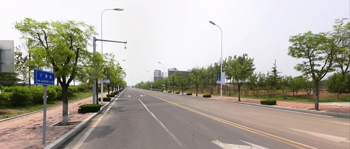 高新足球场,高新区文体中心足球场