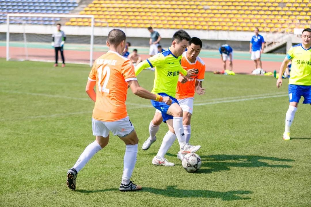 踢球的第十个年头,从此踏上了追求足球梦想的旅程